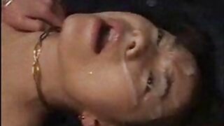 გამხდარი წითური გოგო ...