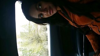 უზარმაზარი მკერდი, მ ...