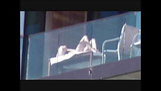 ახალგაზრდა ლათინო ლა ...